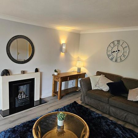 Redcot Gardens Stamford 4 Bed Contractor Familt Home With Parking 외부 사진
