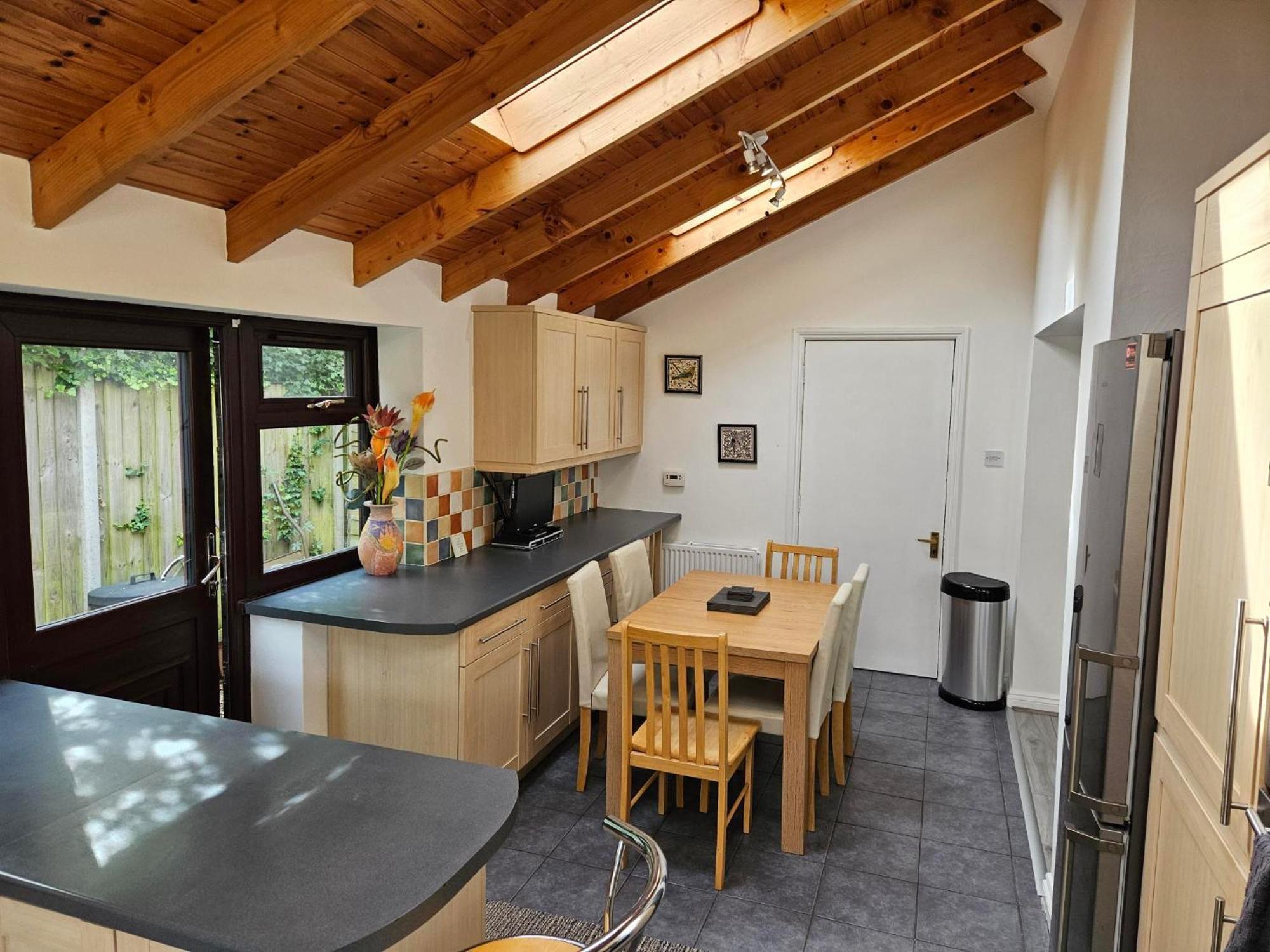 Redcot Gardens Stamford 4 Bed Contractor Familt Home With Parking 외부 사진
