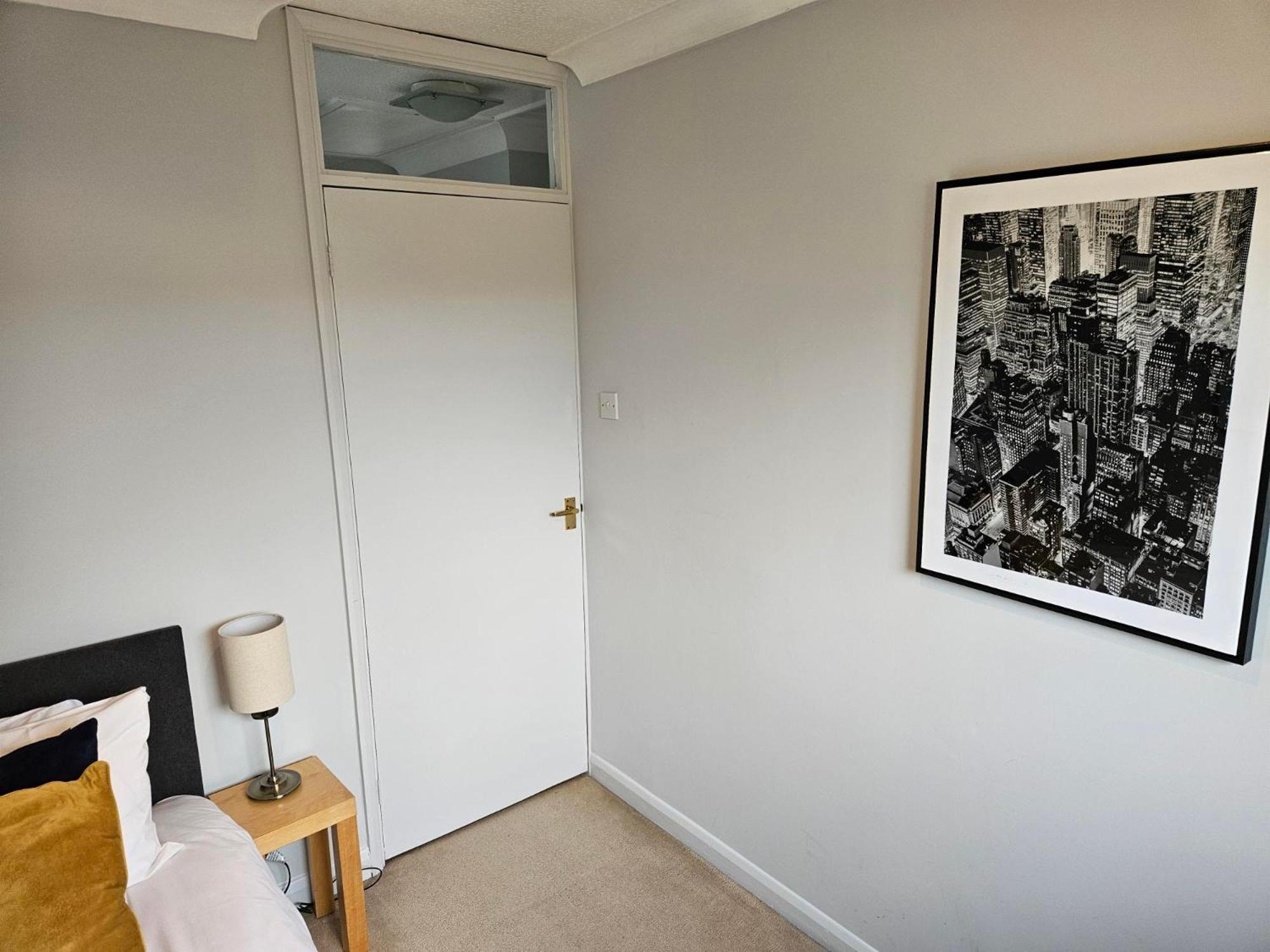 Redcot Gardens Stamford 4 Bed Contractor Familt Home With Parking 외부 사진